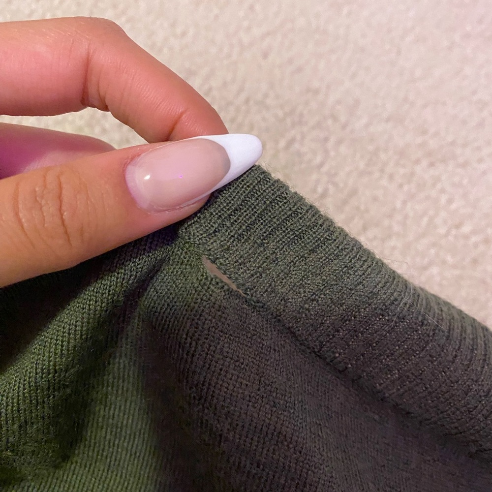 Club Monaco Olive Green Sweater - Picture 5 of 5